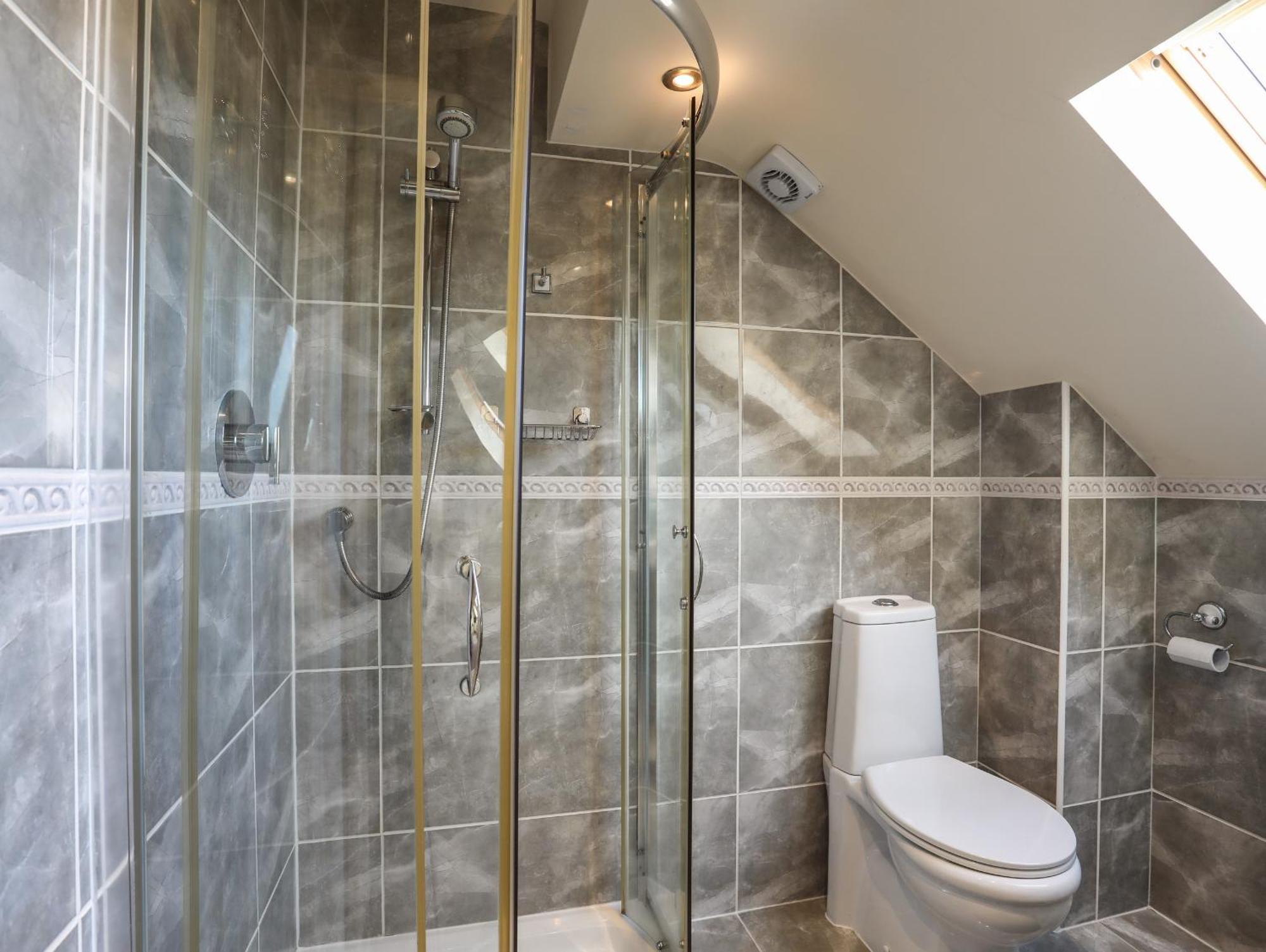 Cosy Barn Villa Dwyran Екстериор снимка